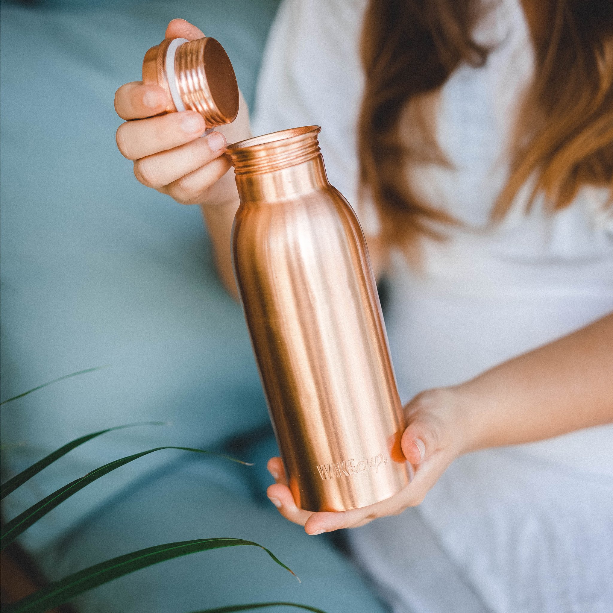 https://ecofaye.com/wp-content/uploads/2020/10/Our-Guide-to-making-the-switch-to-a-Reusable-Water-Bottle-cover.jpg